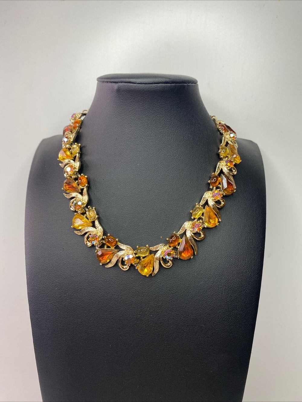 Vintage Arthur Pepper Gold-Tone Amber Crystal Floral Necklace - (Amber/Yellow)